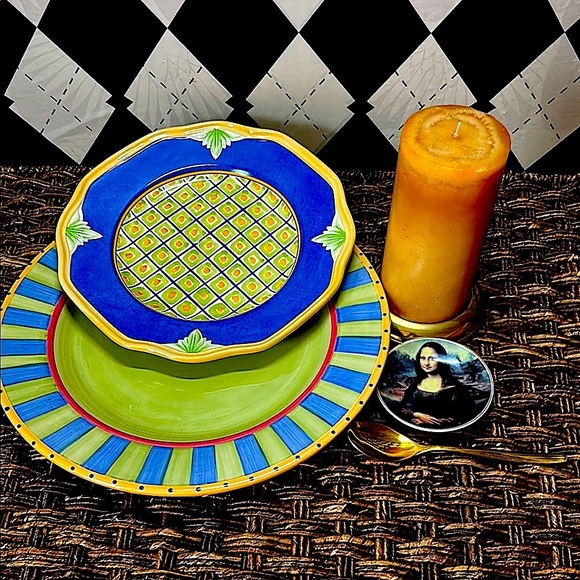 Storybook Design Plate Pair: 12” Chop & 9” Luncheon Villa della Luna Pfaltzgraff - Picture 11 of 12